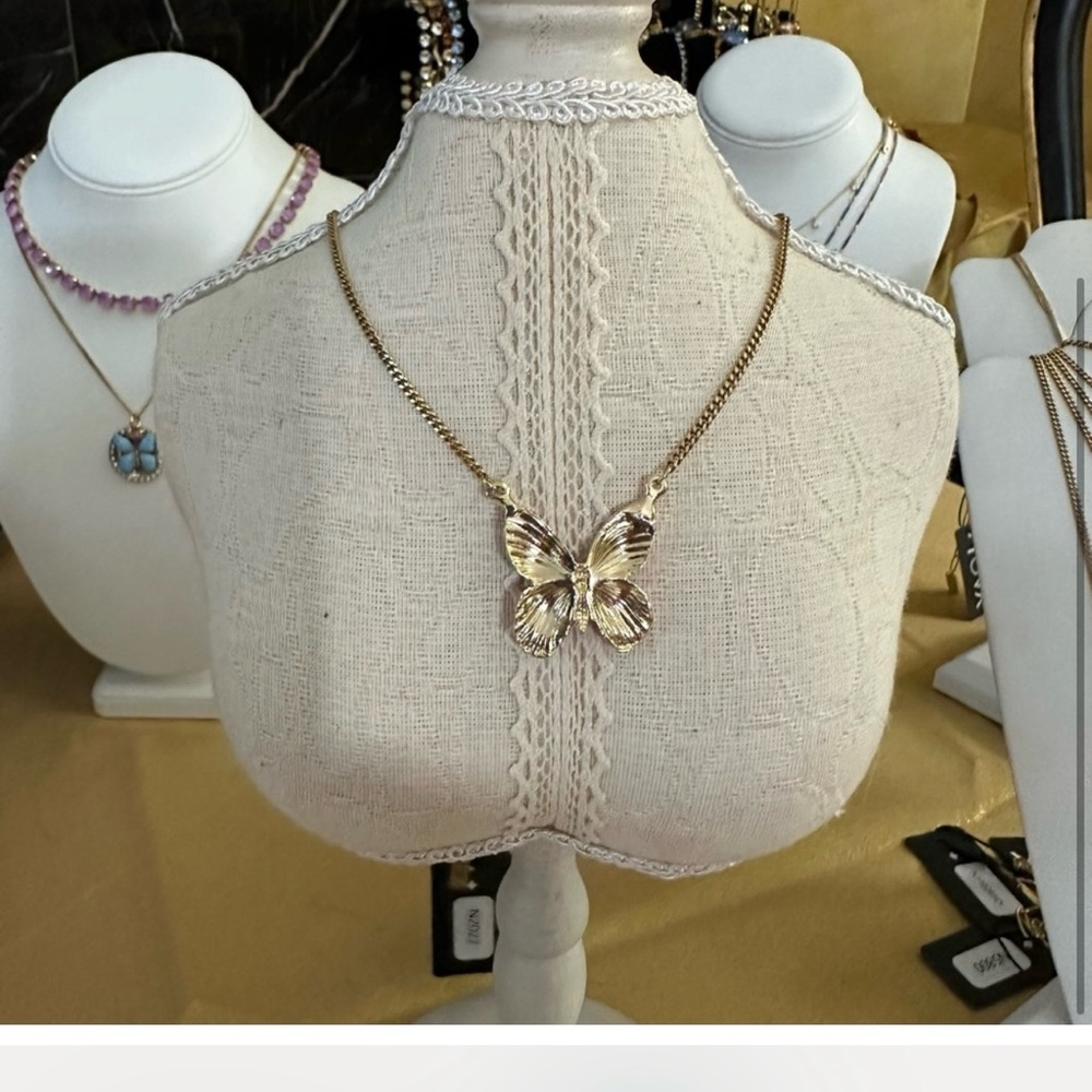 Gold Butterfly Pendant Necklace
